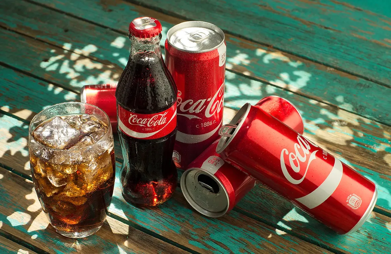 Coca-Cola tarkibida 6 xil turdagi plastik aniqlandi