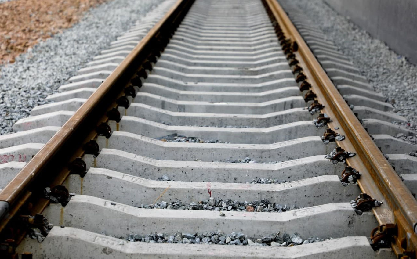 Тошкентда 36 ёшли аёлни поезд уриб кетди