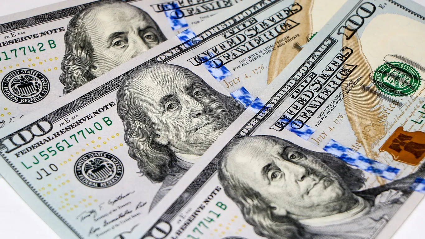 АҚШ долларининг расмий курси бироз ошди