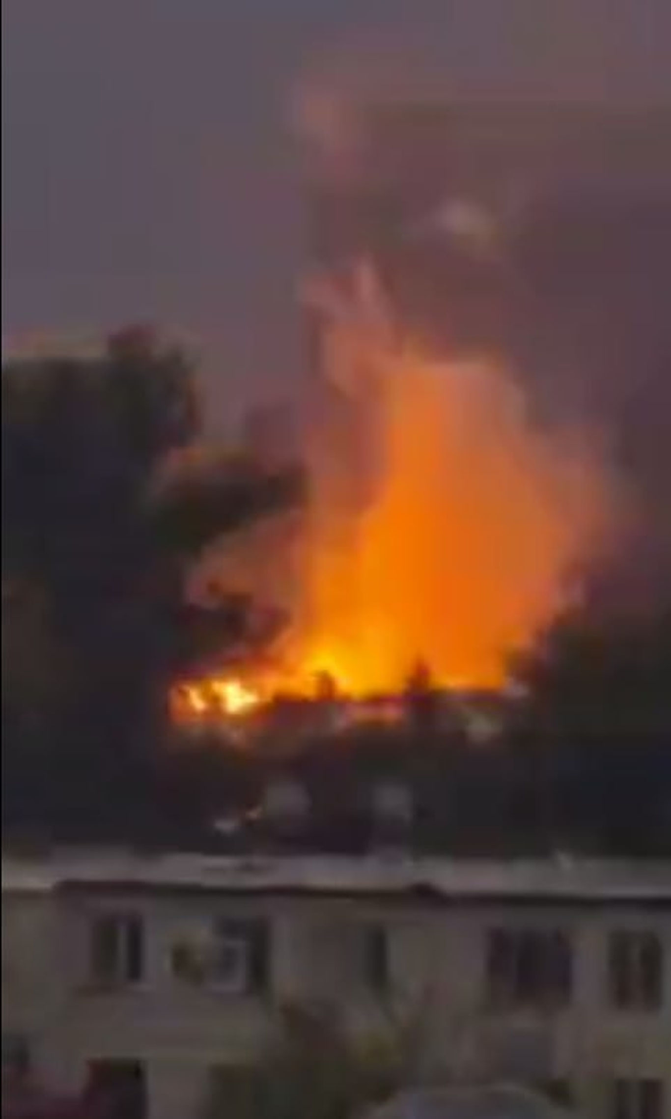 Тошкентдаги бинода ёнғин чиққани айтилмоқда