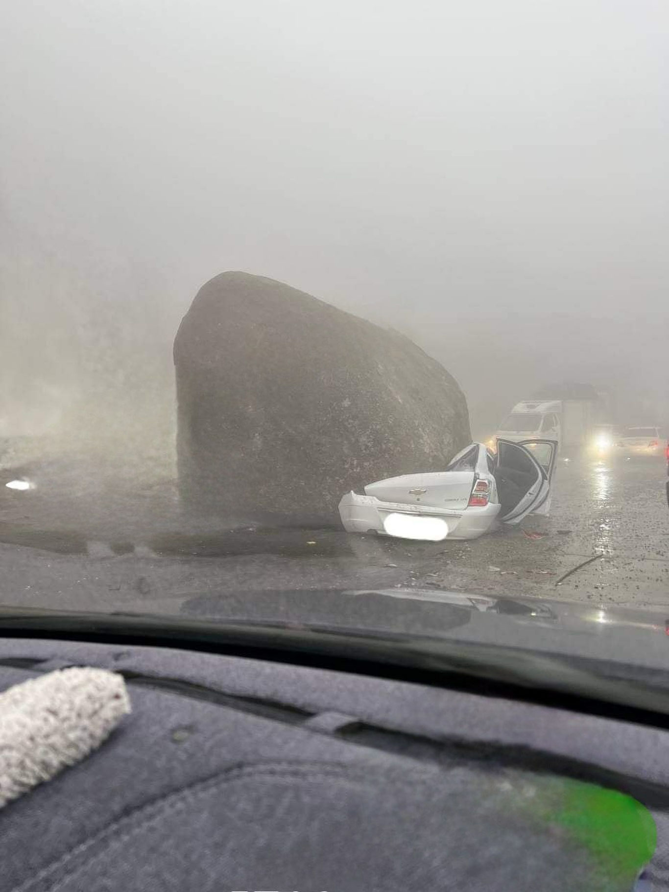 Қашқадарёда Cobalt'ни йирик тош босиб қолди