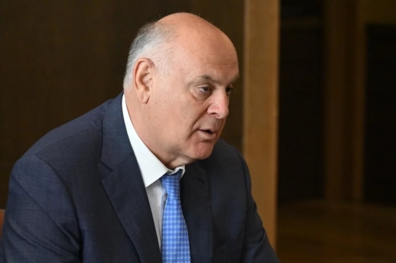 Абхазия президенти мухолифат босими остида истеъфога чиқди