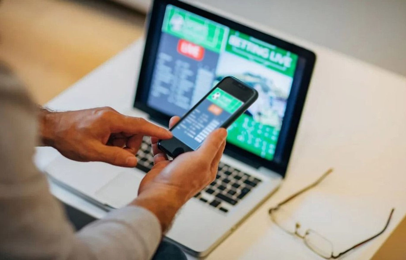 Сунъий интеллект шеър ёзишда Шекспирни ортда қолдирди