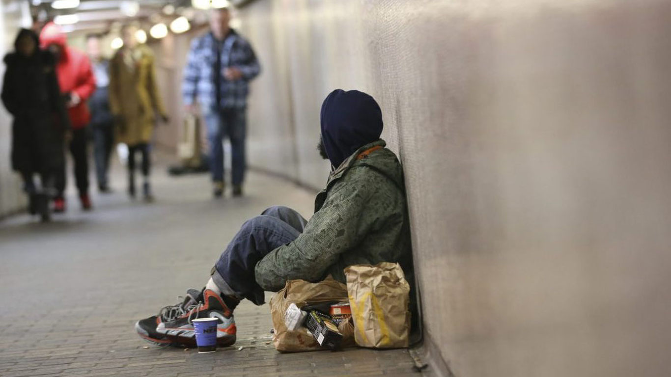 Салкам 12 миллион россиялик қашшоқлик чегарасида яшамоқда