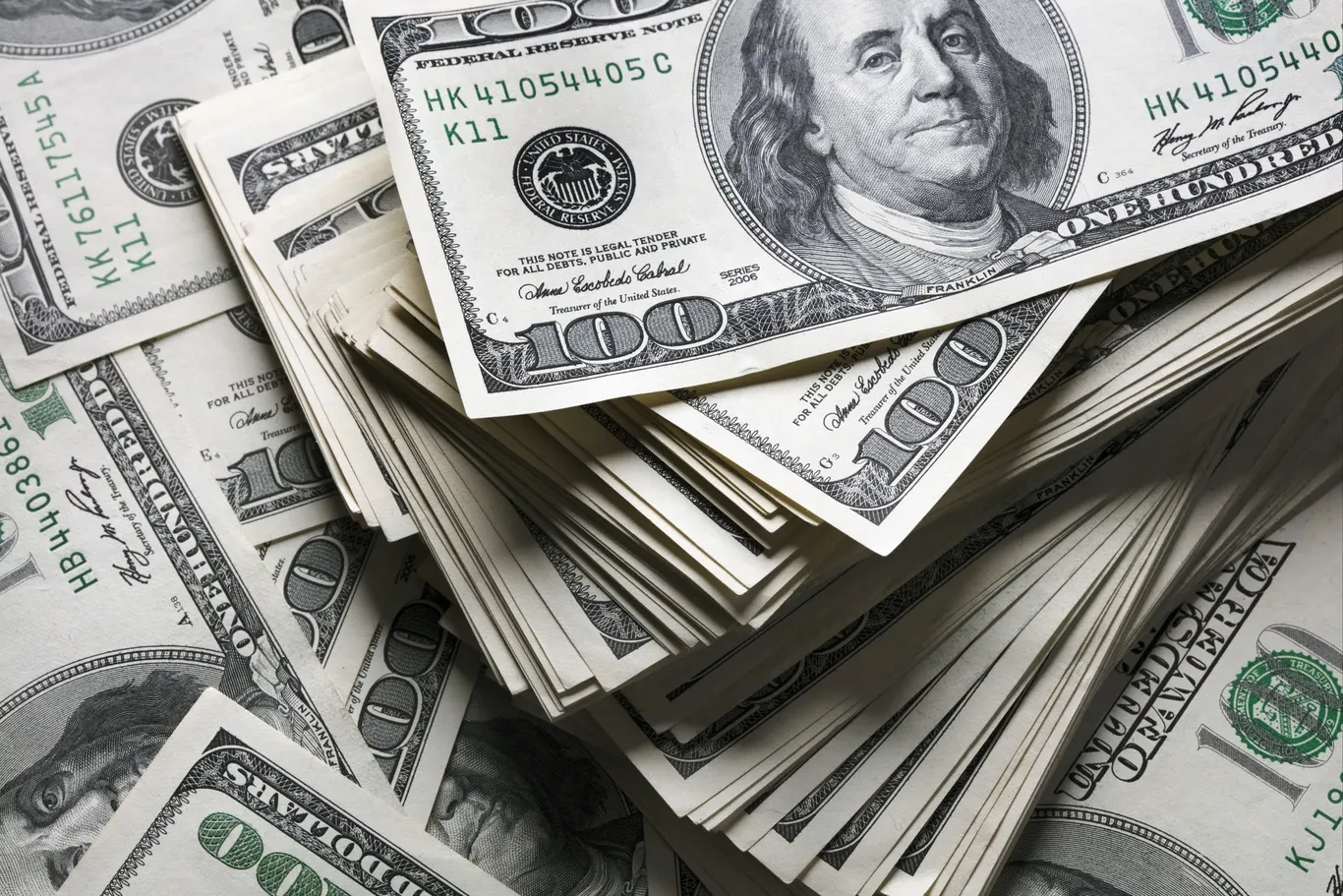AQSH dollarining rasmiy kursi yana ko‘tarildi