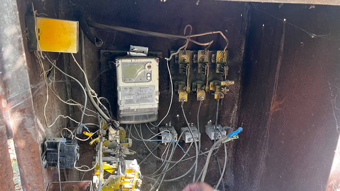 Бекободдаги боғчада 1 млрд сўмлик газ ва электр ўғирланди