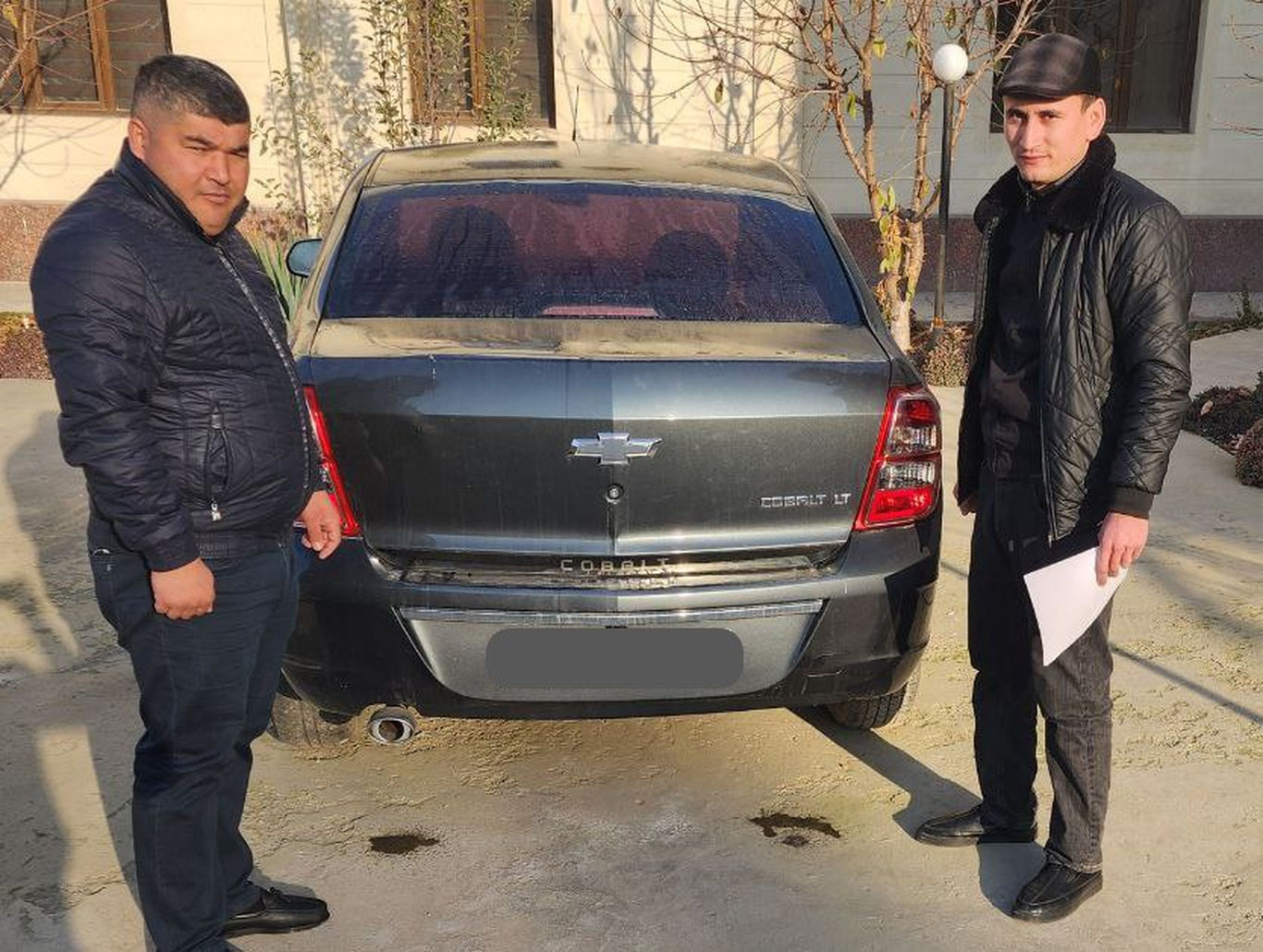 Bo‘kada kredit to‘lamagan erkakning mashinasi olib qo‘yildi