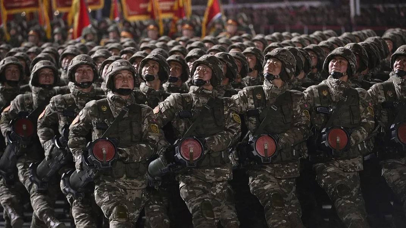 Shimoliy Koreya askarlari rus qo‘shinlarini nishonga olmoqda