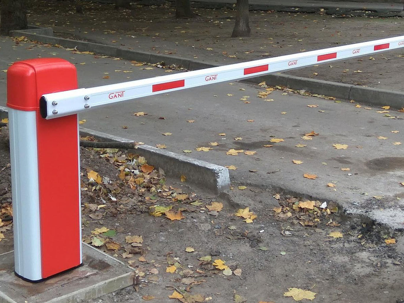 Энди йўлга ноқонуний тўсиқ ўрнатганлар жазоланади