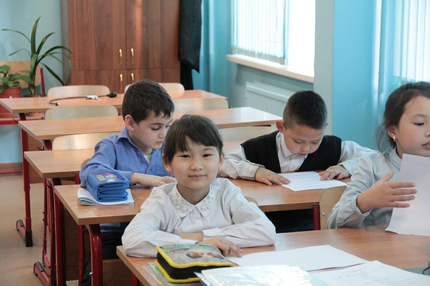 Рус тилини билмайдиган чет эллик ўқувчилар мактабга қабул қилинмайди