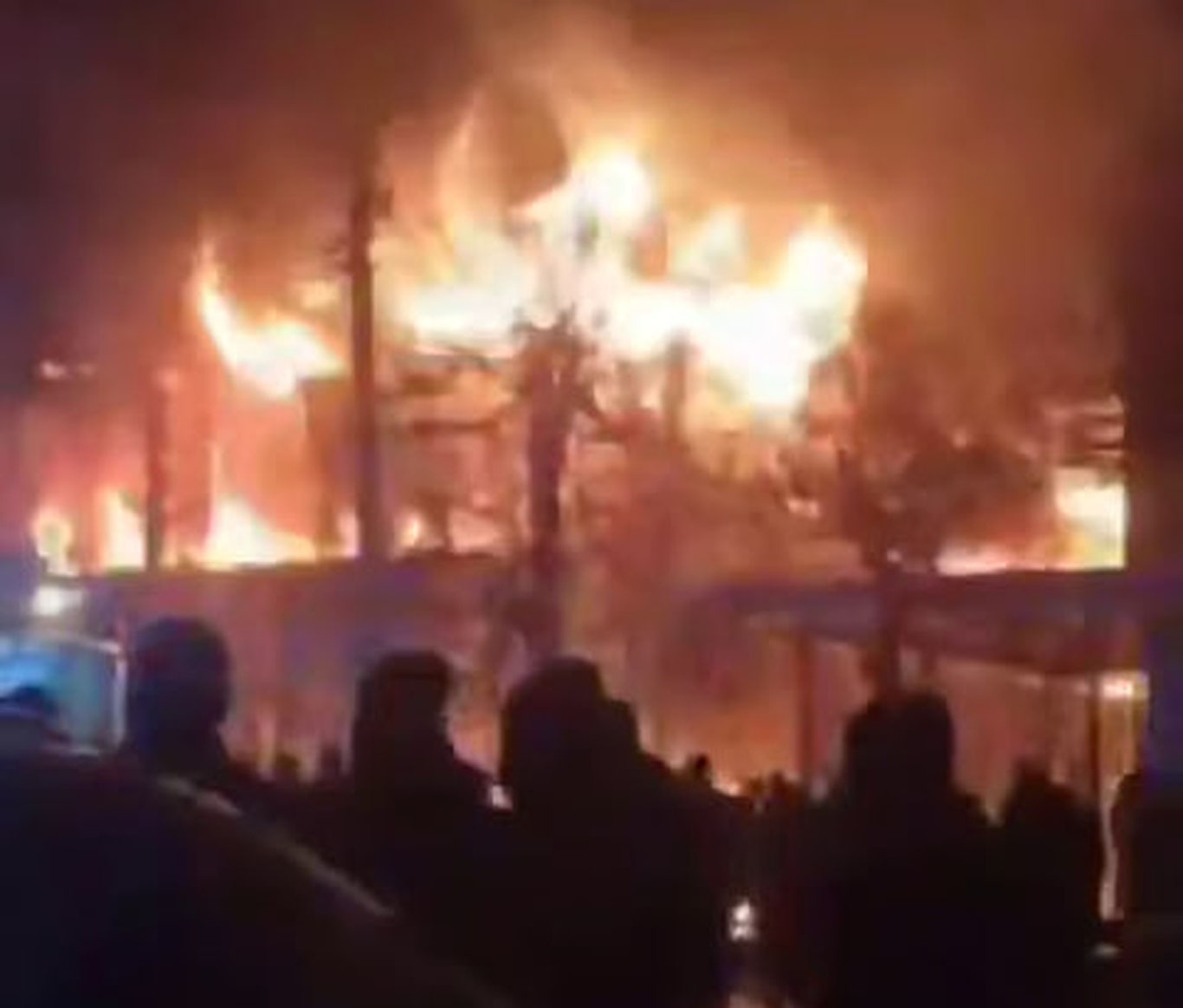 Андижондаги дўконда ёнғин содир бўлди