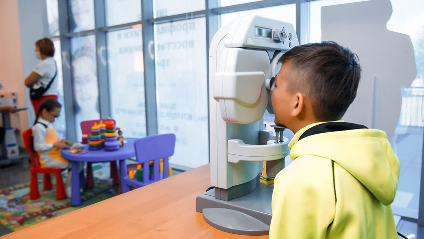 Хитойда болалар номаълум касаллик сабаб кўр бўлиб қолмоқда