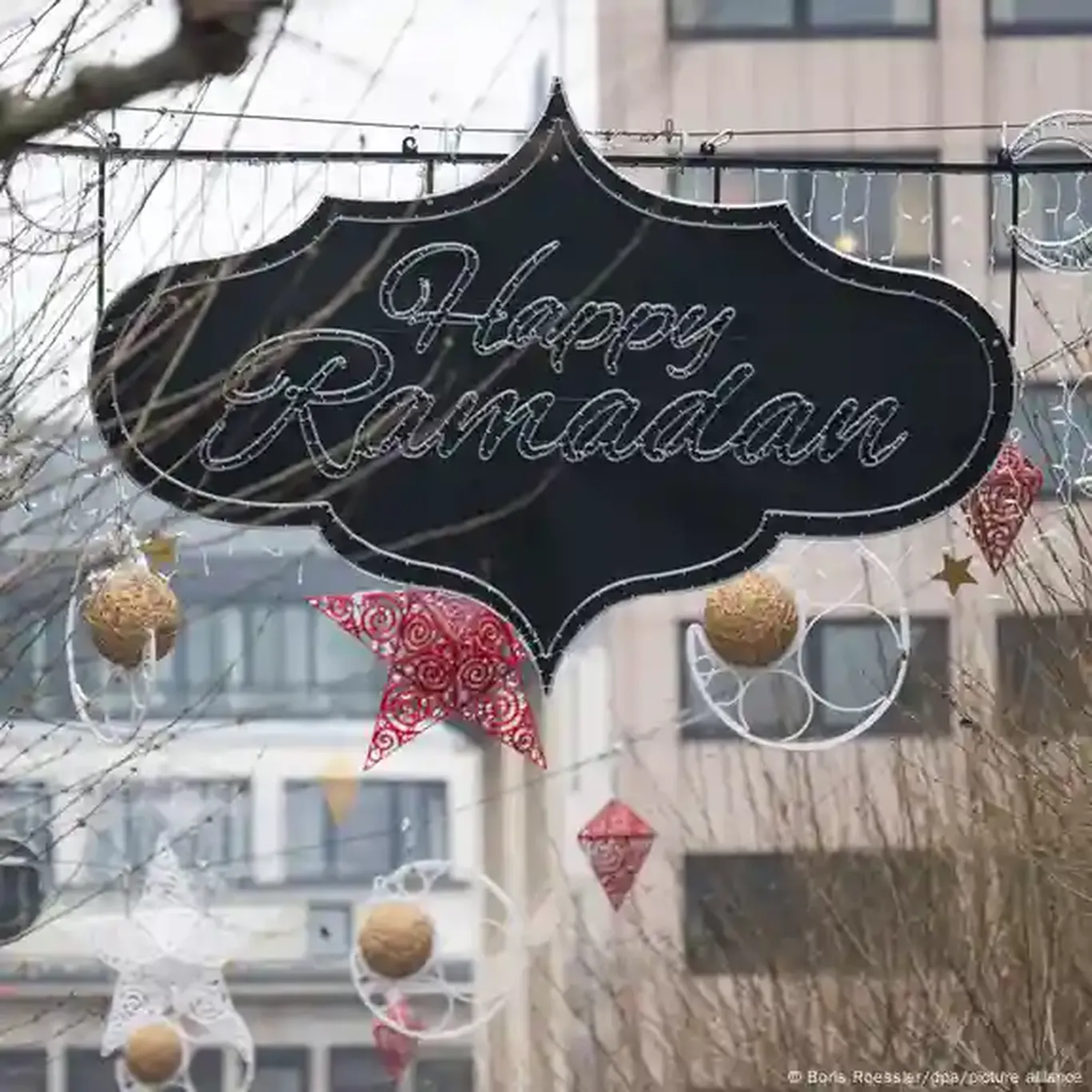 Франкфурт Рамазон ойига тайёргарлик кўрмоқда