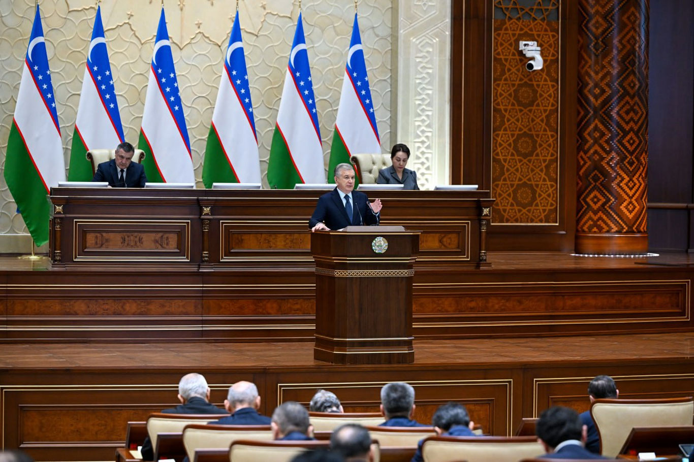 “Ислоҳотлар йўлидаги энг катта тўсиқ ва ғов – бу коррупция”