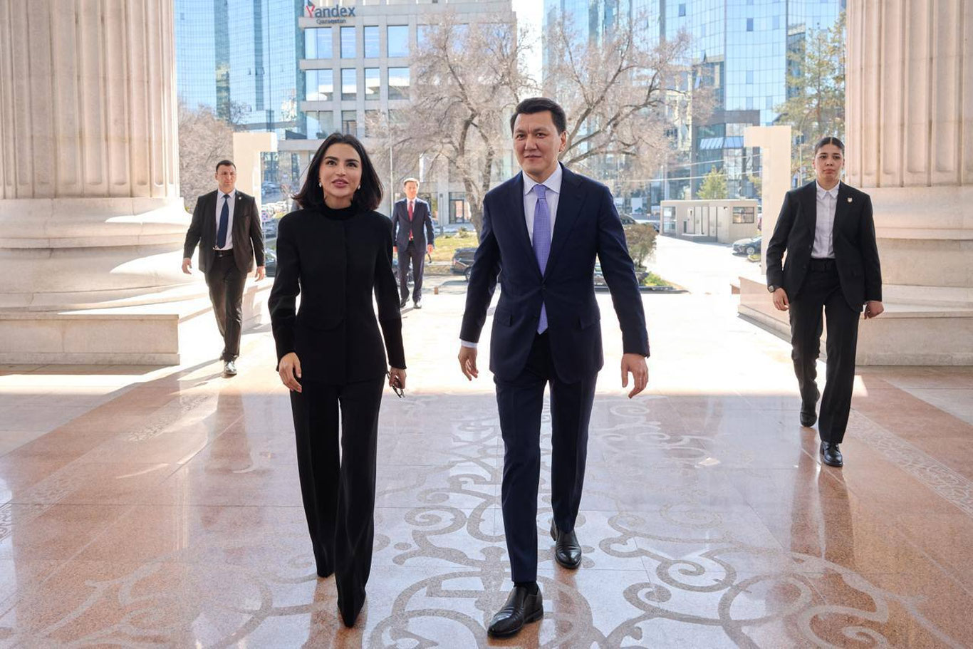 Saida Mirziyoyeva Qozog‘iston davlat maslahatchisi bilan uchrashdi