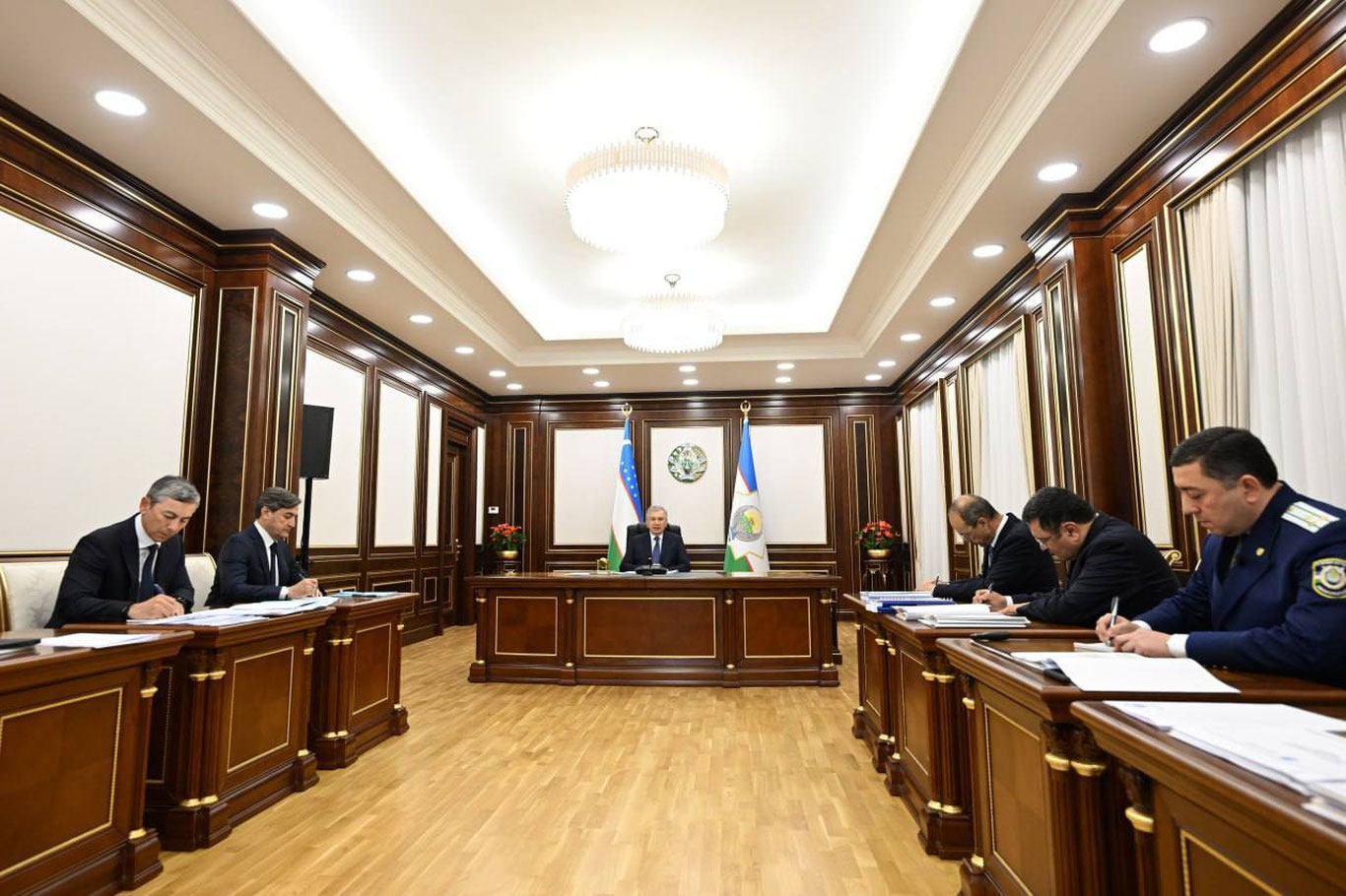 Prezident energiya samaradorligini oshirish bo‘yicha yig‘ilish o‘tkazdi