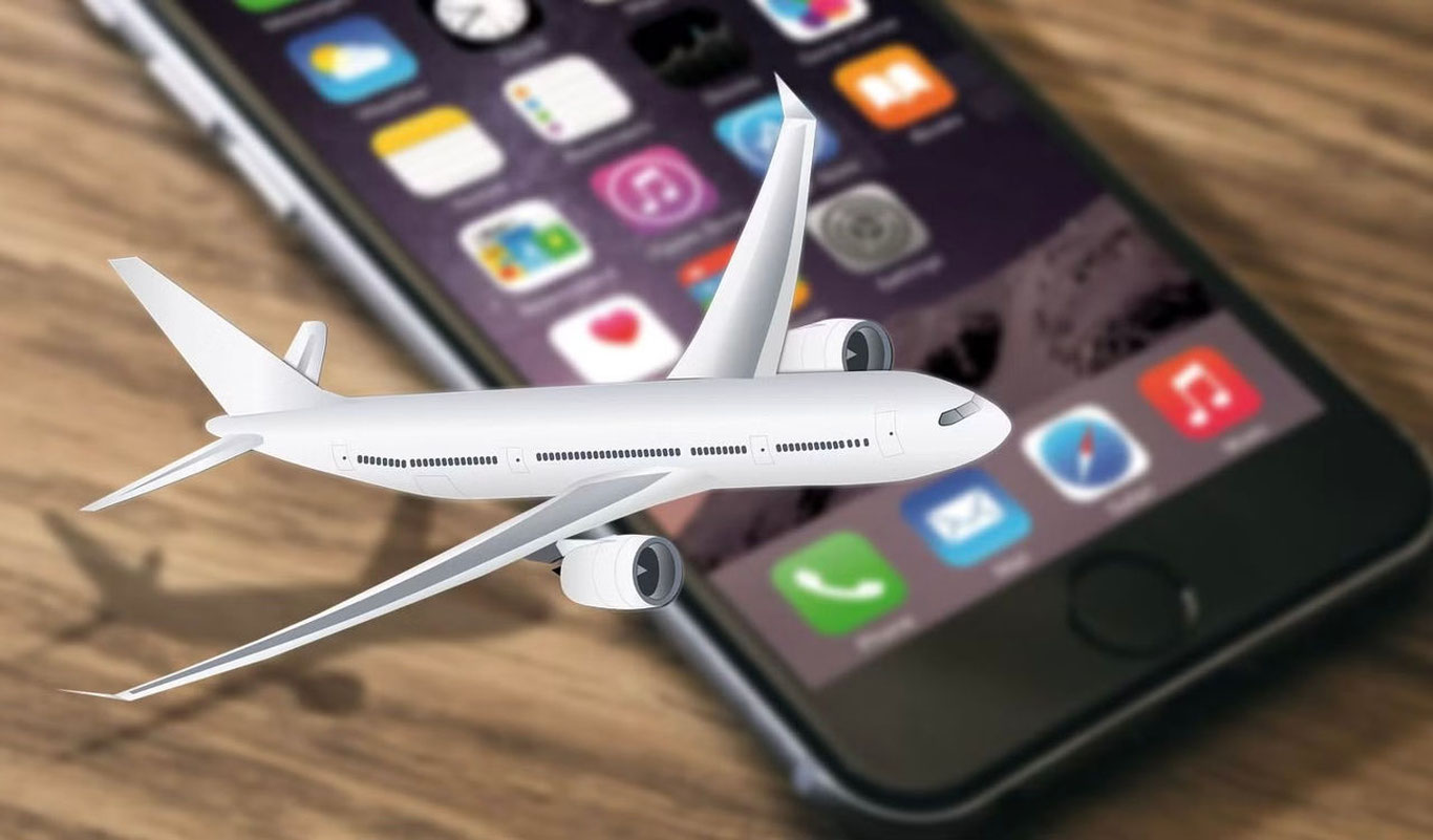 Apple компанияси АҚШга iPhone захирасини олиб келди