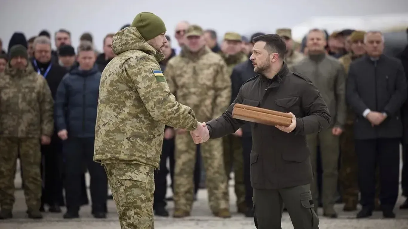 Украинада ҳарбий ҳолат 90 кунга узайтирилади