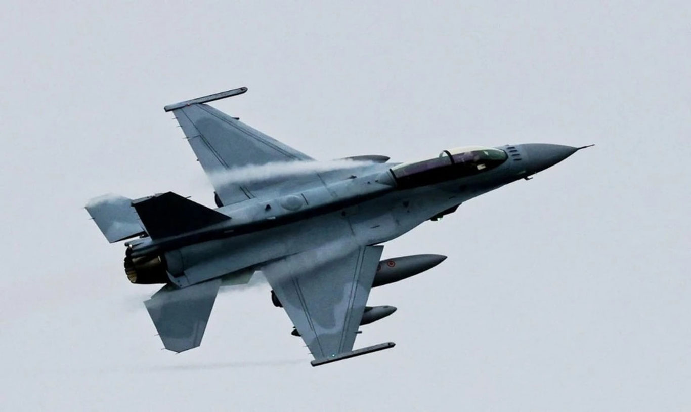 Polshada ilk ayol F-16 uchuvchisi tarixga kirdi