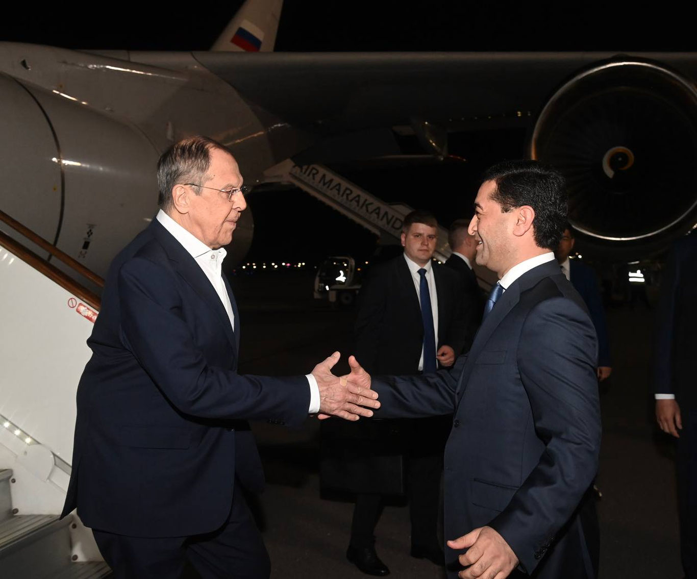 Sergey Lavrov Samarqandga keldi