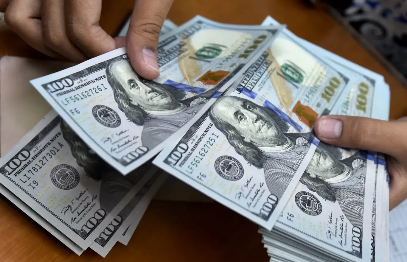 Dollarning rasmiy kursi tushdi