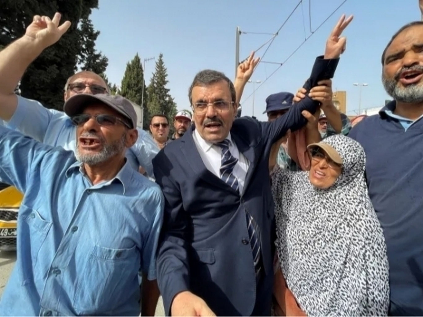 Тунис собиқ бош вазири 34 йилга қамалди