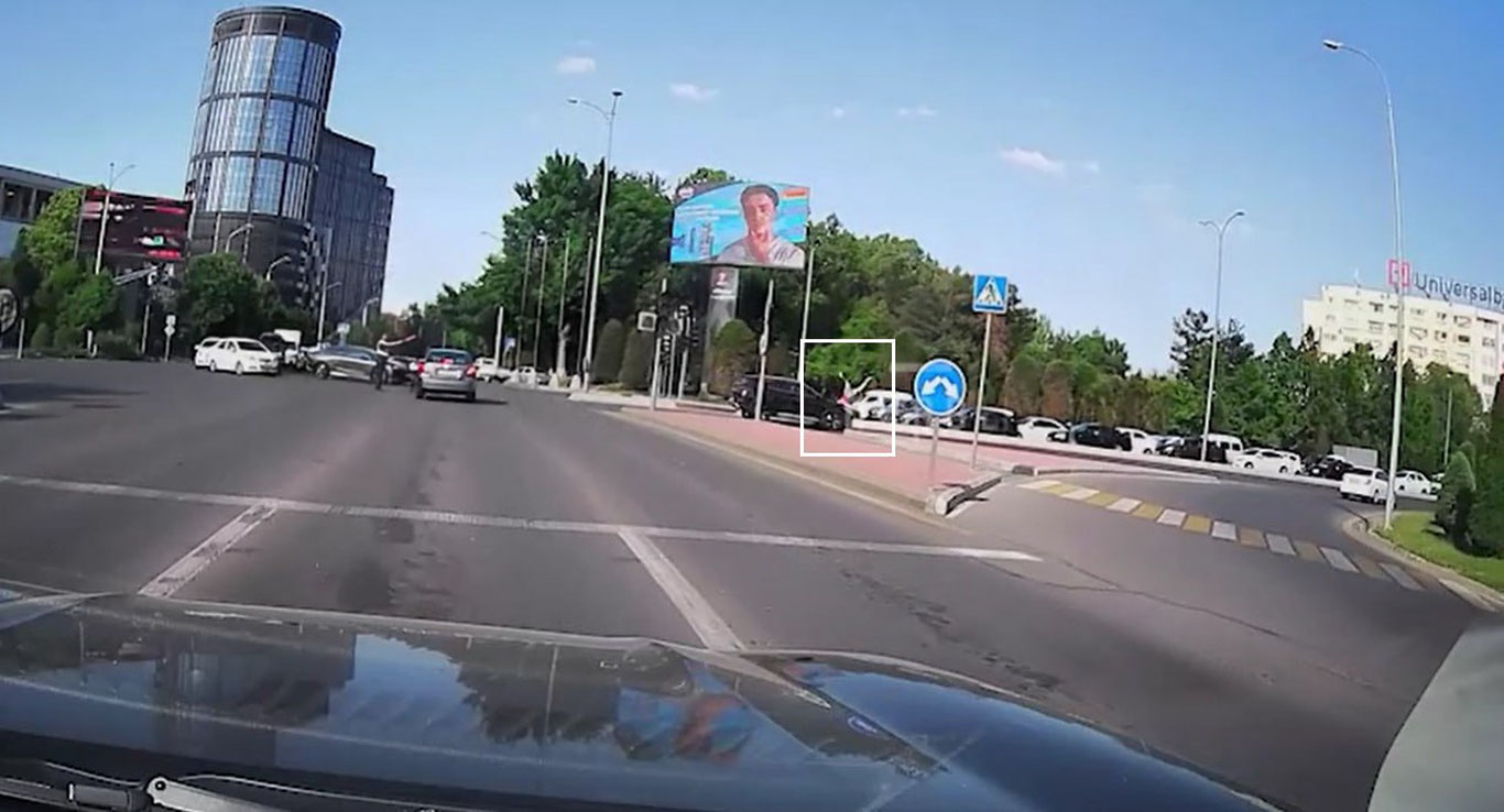 Тошкентда BYD пиёдани уриб юборди