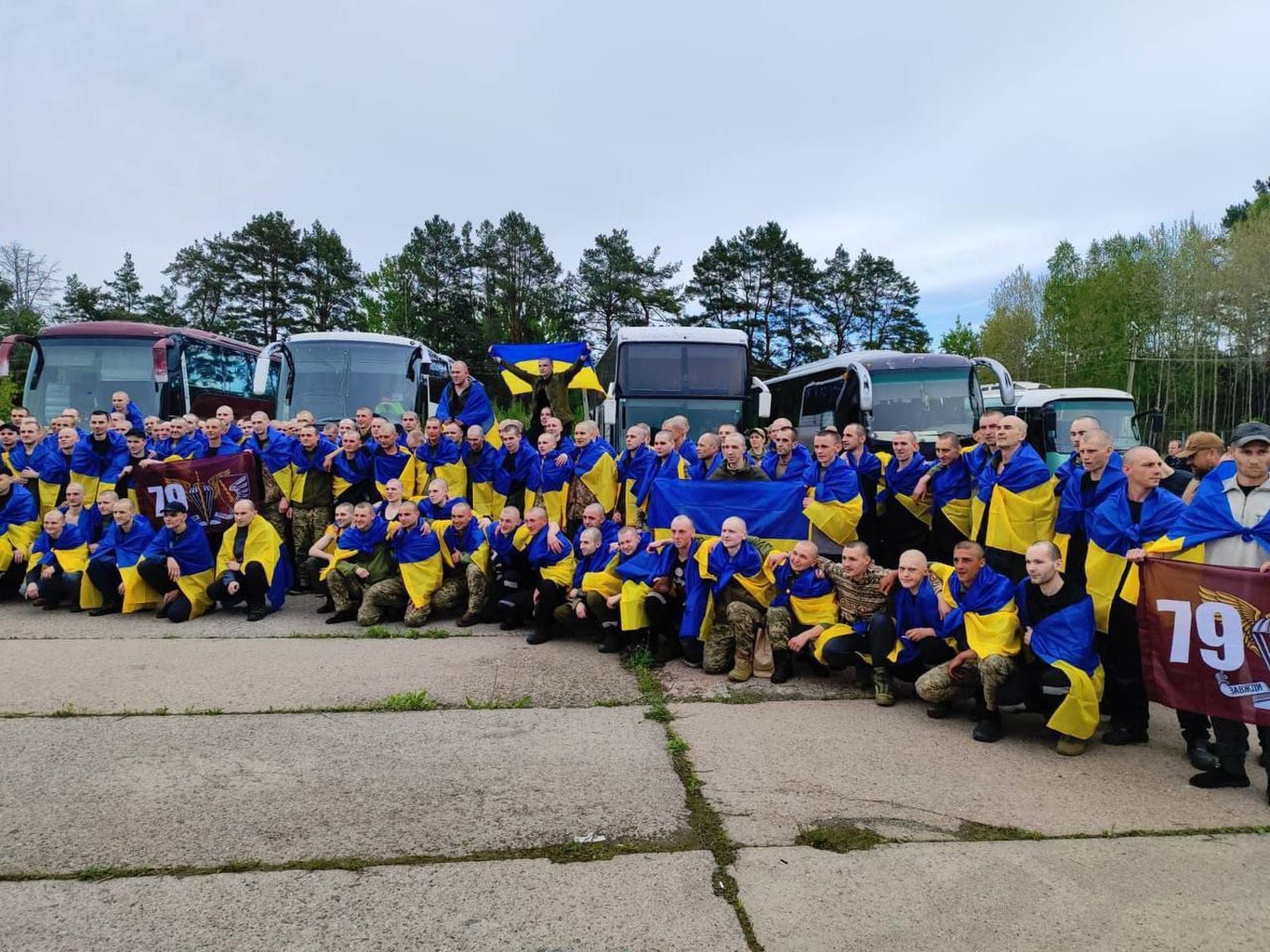 Россия ва Украина ўртасида ҳарбий асирлар алмашуви ўтказилди