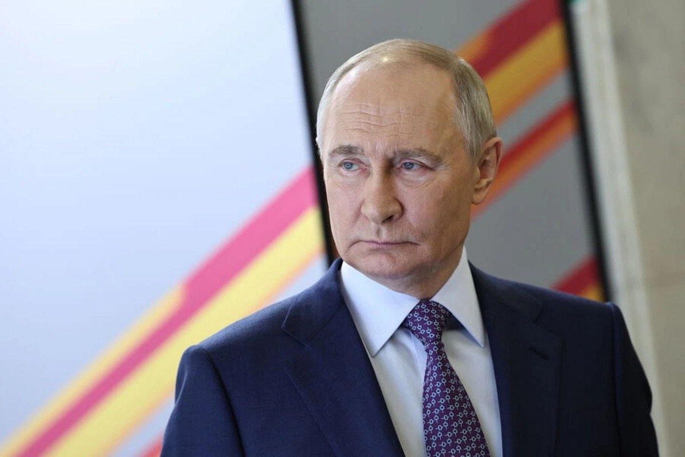 Украина билан музокаралар 15 май куни бўлиши мумкин