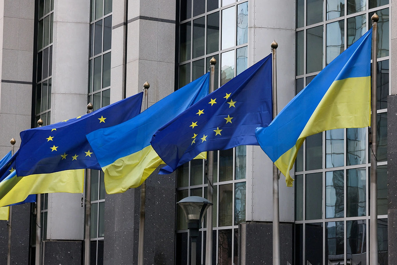Yevropa Ittifoqi Ukrainani qo‘llab-quvvatlashni kuchaytirmoqda