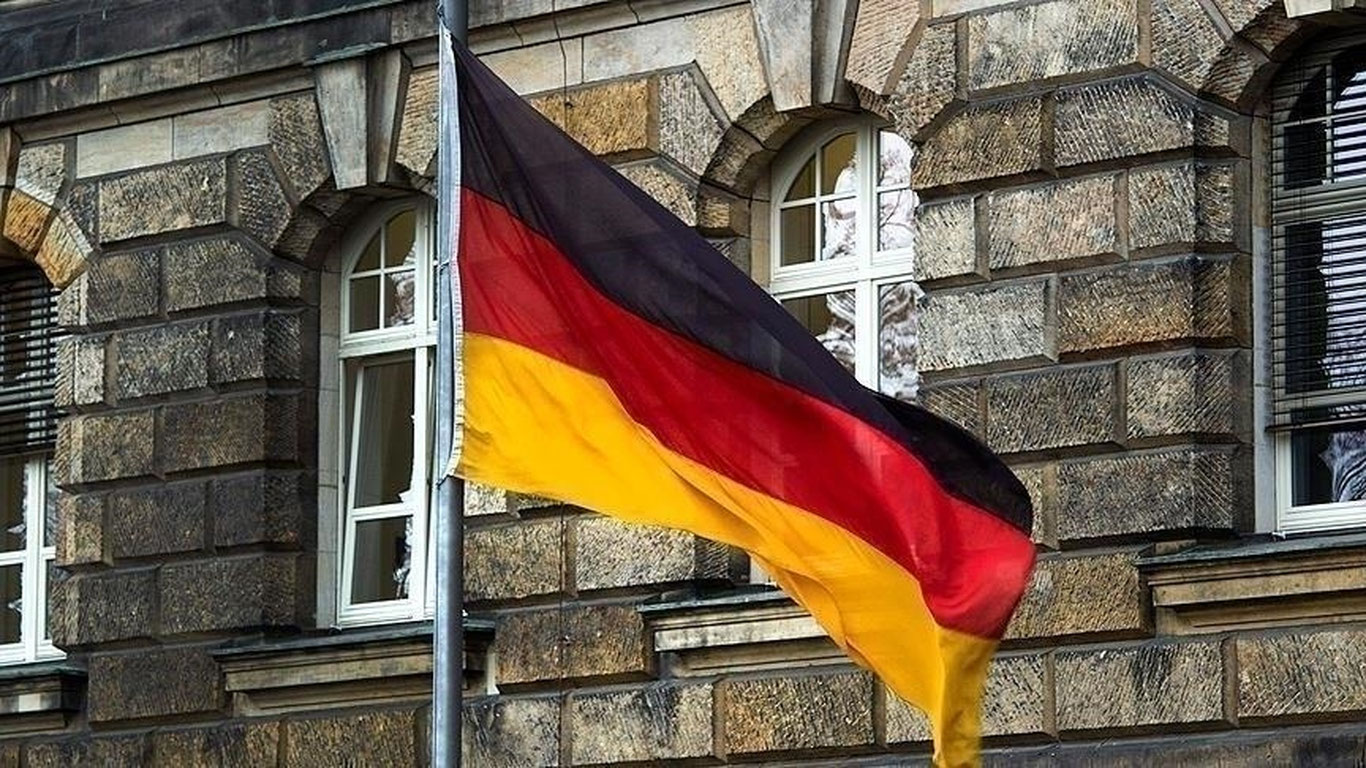 Германия ноқонуний мигрантларнинг 78 фоизини депортация қилди
