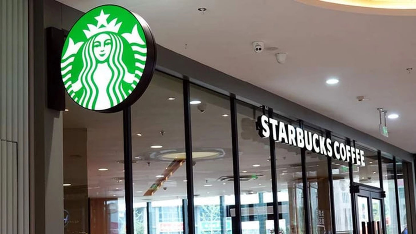 Starbucks xodimlari kiyim kodi sabab ish tashladi