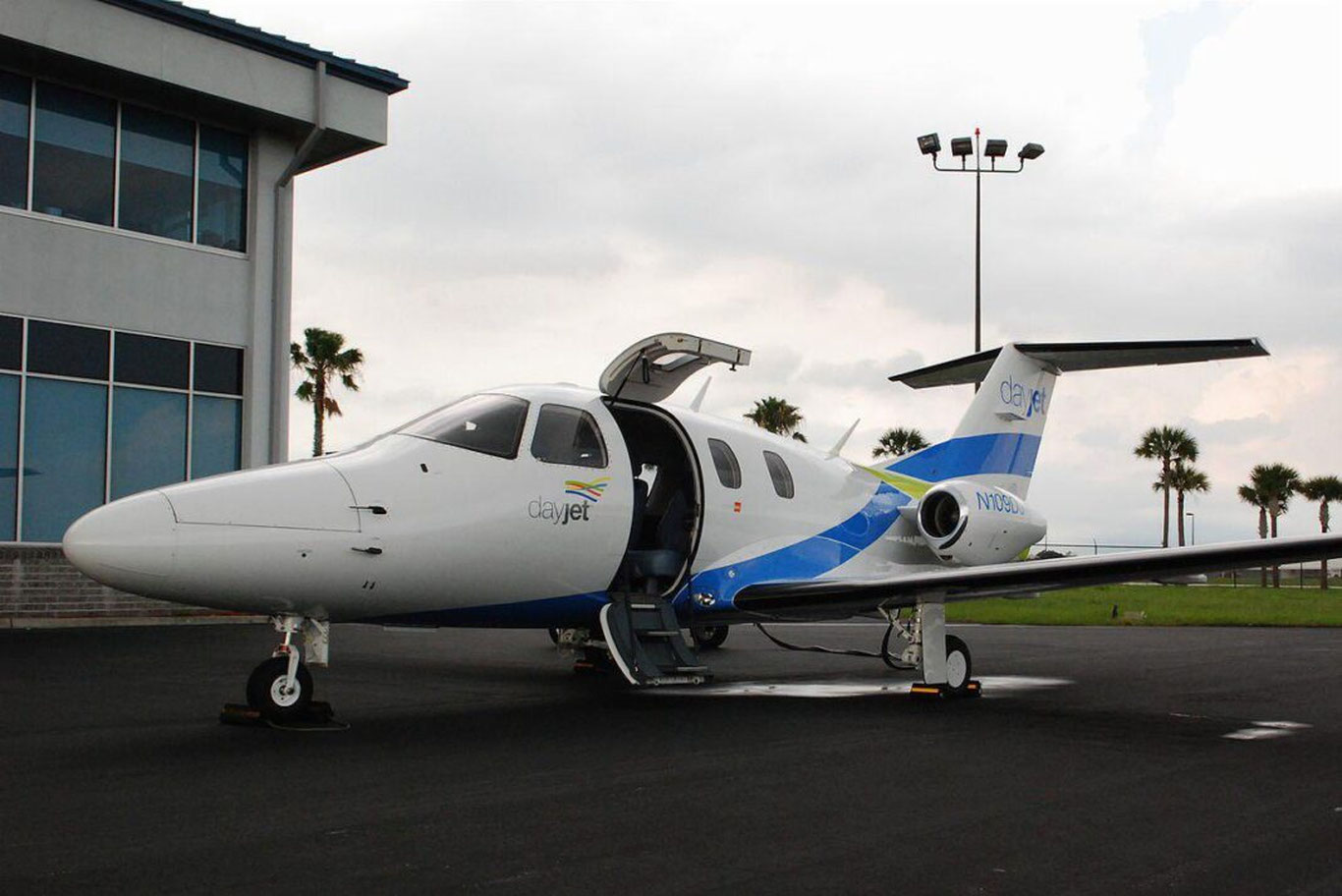 Eron ilk havo taksisini ishga tushirdi