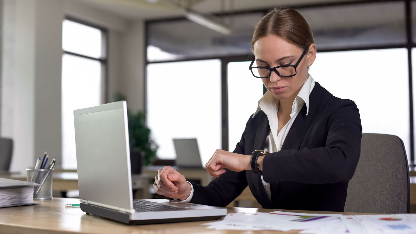 Бугун барча ходимлар ишдан 1 соат эрта кетишлари мумкин