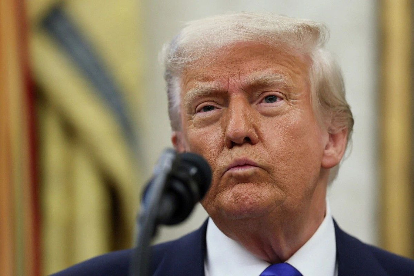 MSNBC ва CNN телеканаллари “ахлат” — Трамп