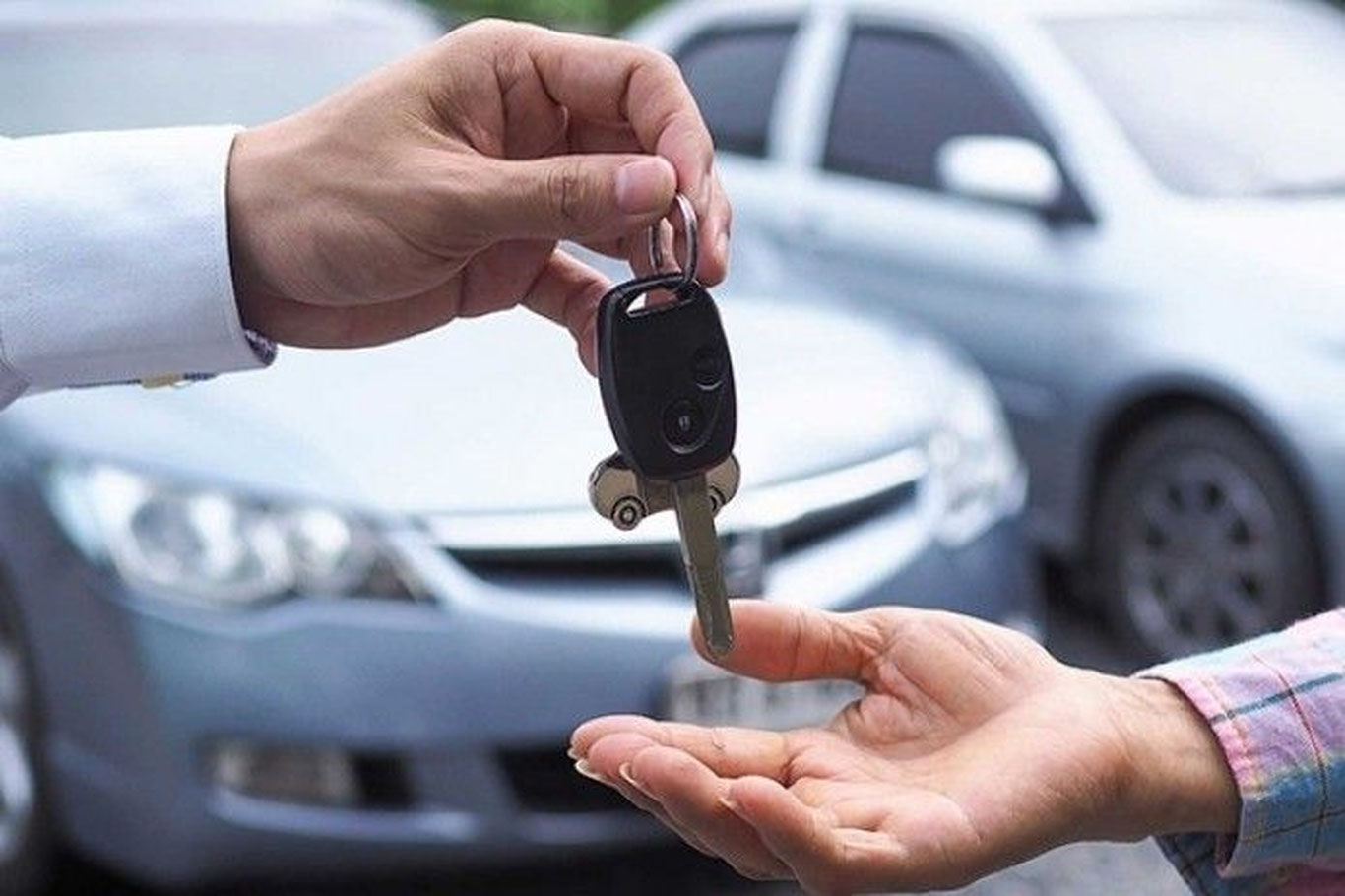 Номаълум шахслар автомобилларни ноқонуний равишда Тожикистонга олиб чиқаётгани фош этилди