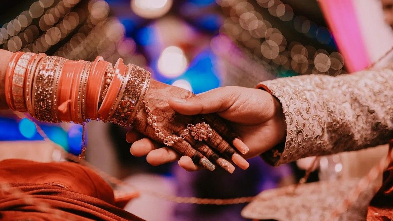 Hindistonda aka-ukalar bir ayolga uylandi