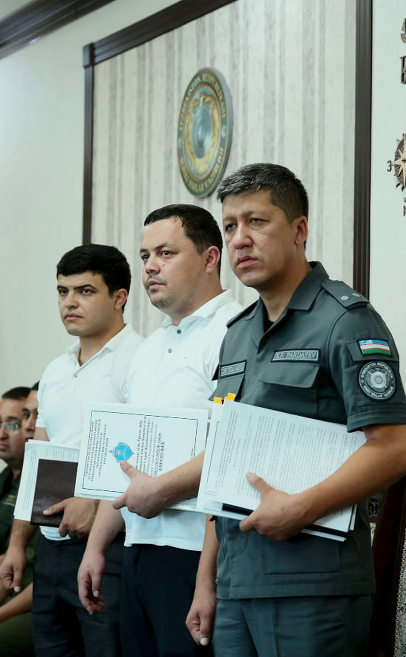 Toshkentdan yana bir qator masʼullar Angrenda zo‘ravonlikka uchragan qiz oldiga bordi