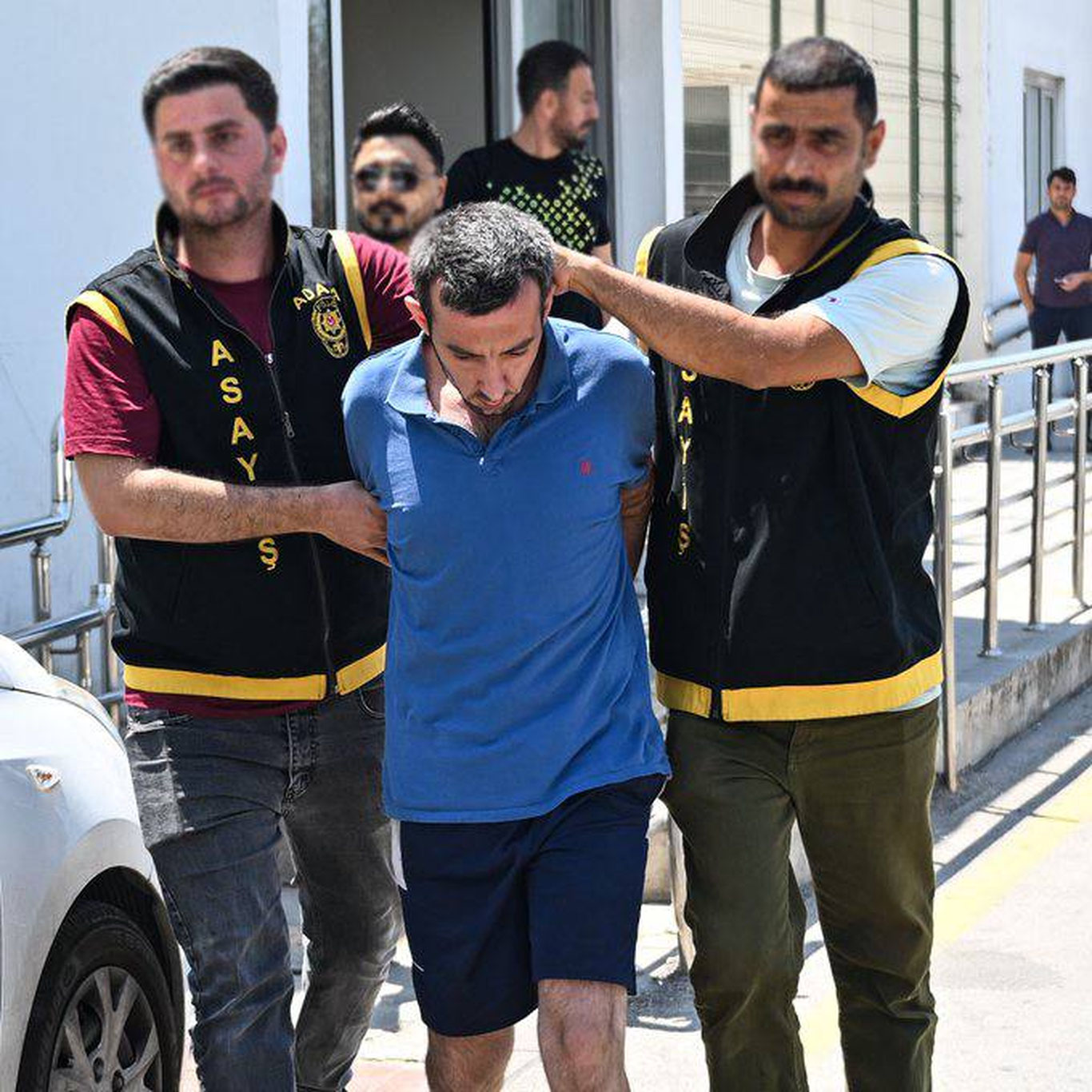 Turkiyada o‘g‘il onasini tayoq bilan urib o‘ldirdi