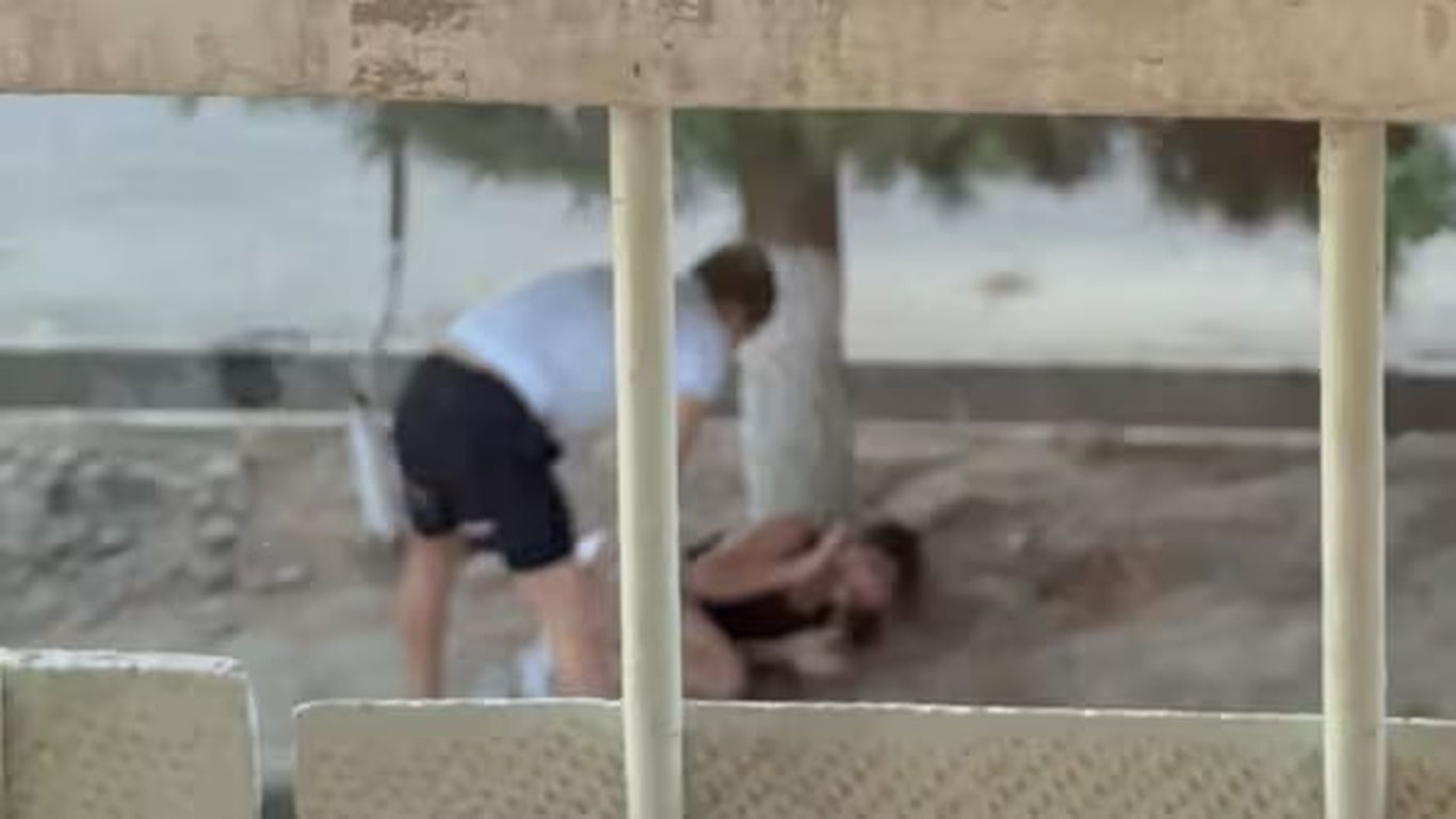 Yangiyo‘lda erkak xotinini urib, uni pichoq bilan qo‘rqitgani aytildi