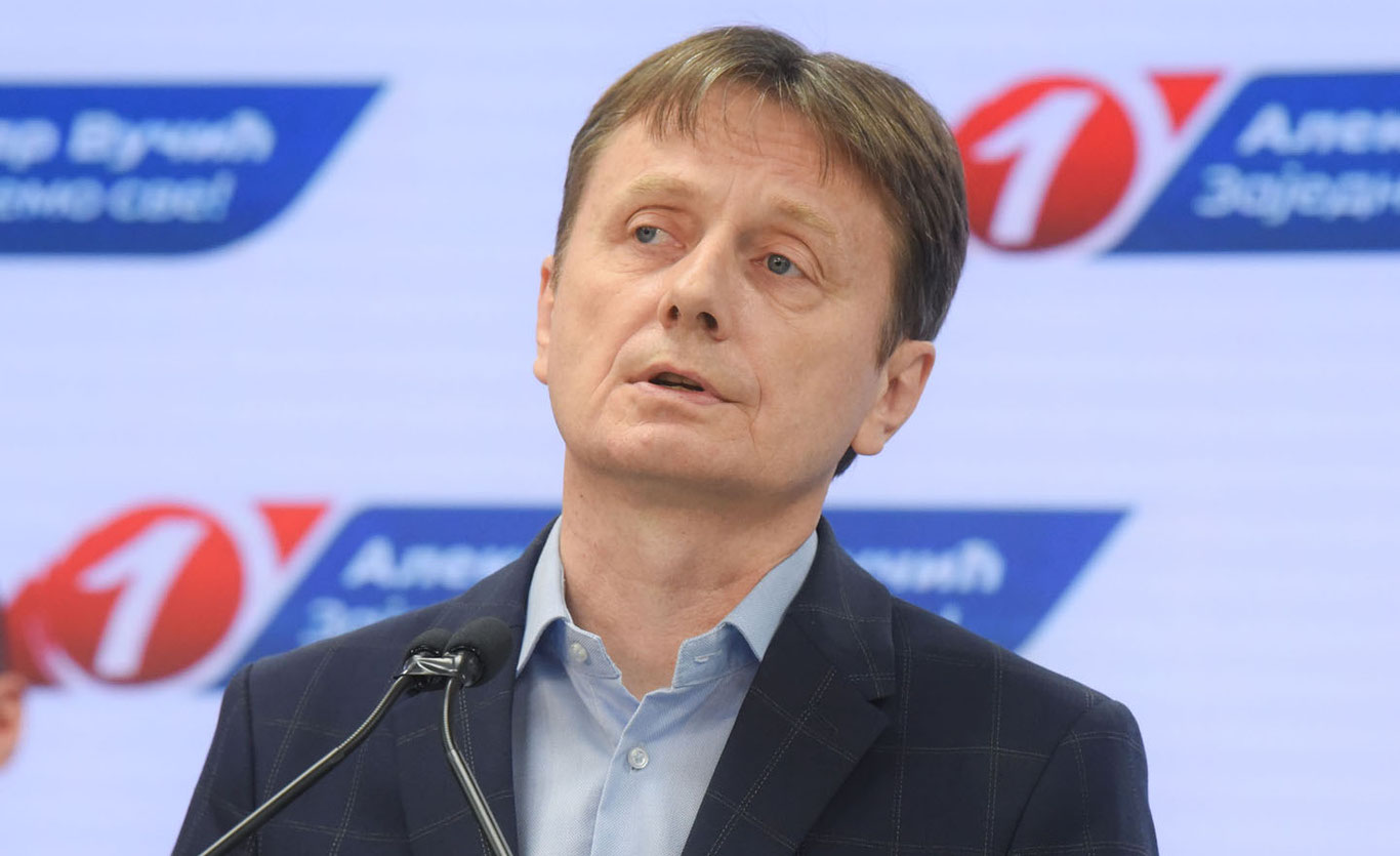 Сербия вазири жонли эфир пайтида инсультга учради