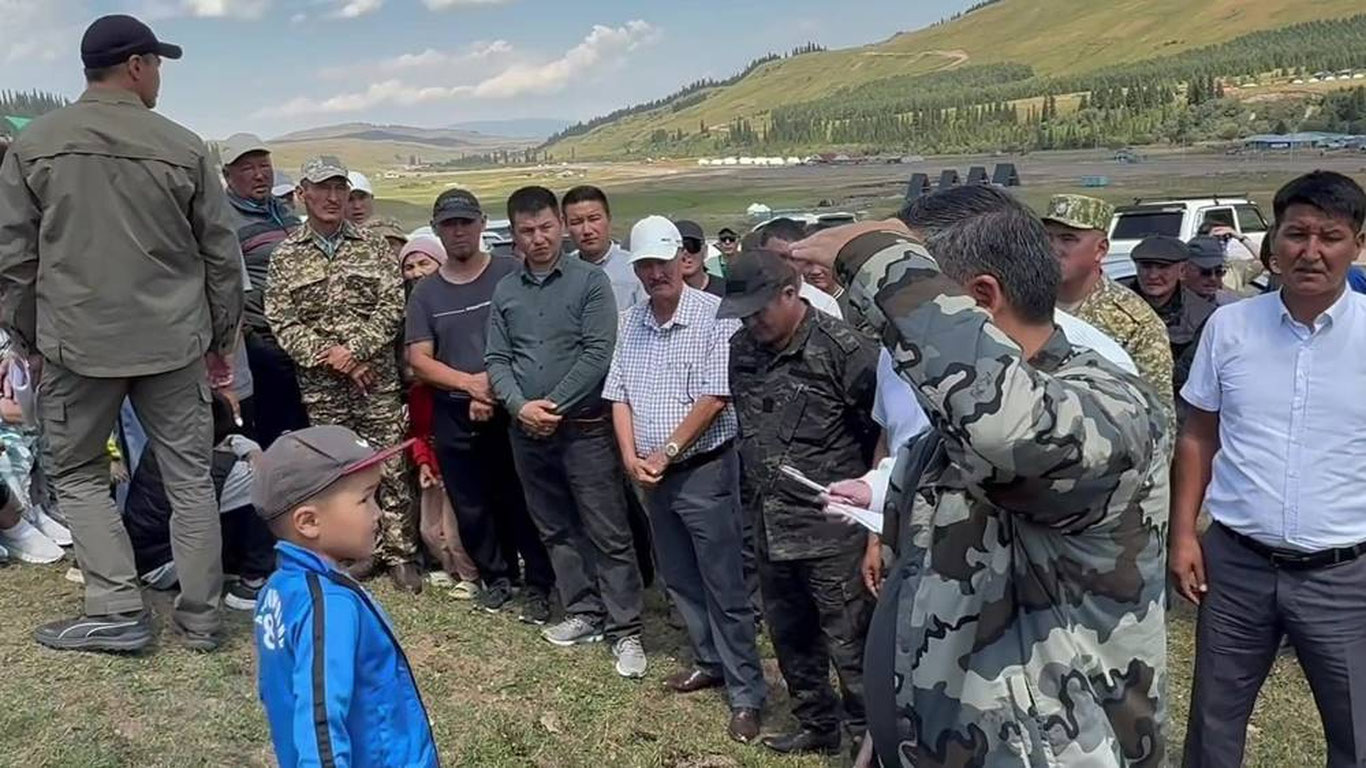 Qirg‘iziston Prezidentini kichik Sadir Japarov hayron qoldirdi