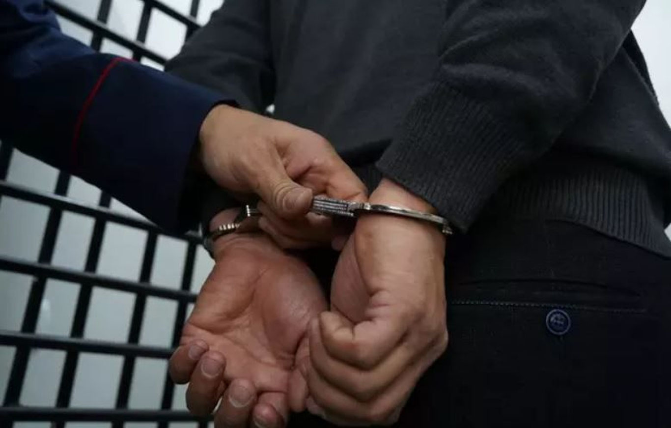 Россияда ўзбекистонлик эркак ноқонуний миграция ташкил этгани учун қамалди