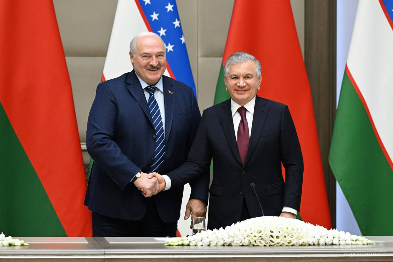 Prezident Shavkat Mirziyoyev Aleksandr Lukashenkoni tavallud kuni bilan tabrikladi