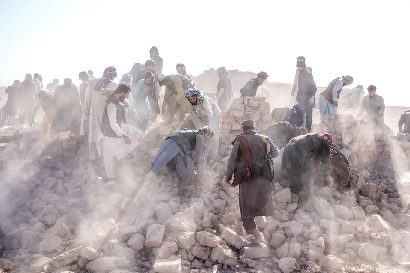 Afg‘onistonda zilzila oqibatida 600 dan ortiq kishi halok bo‘ldi