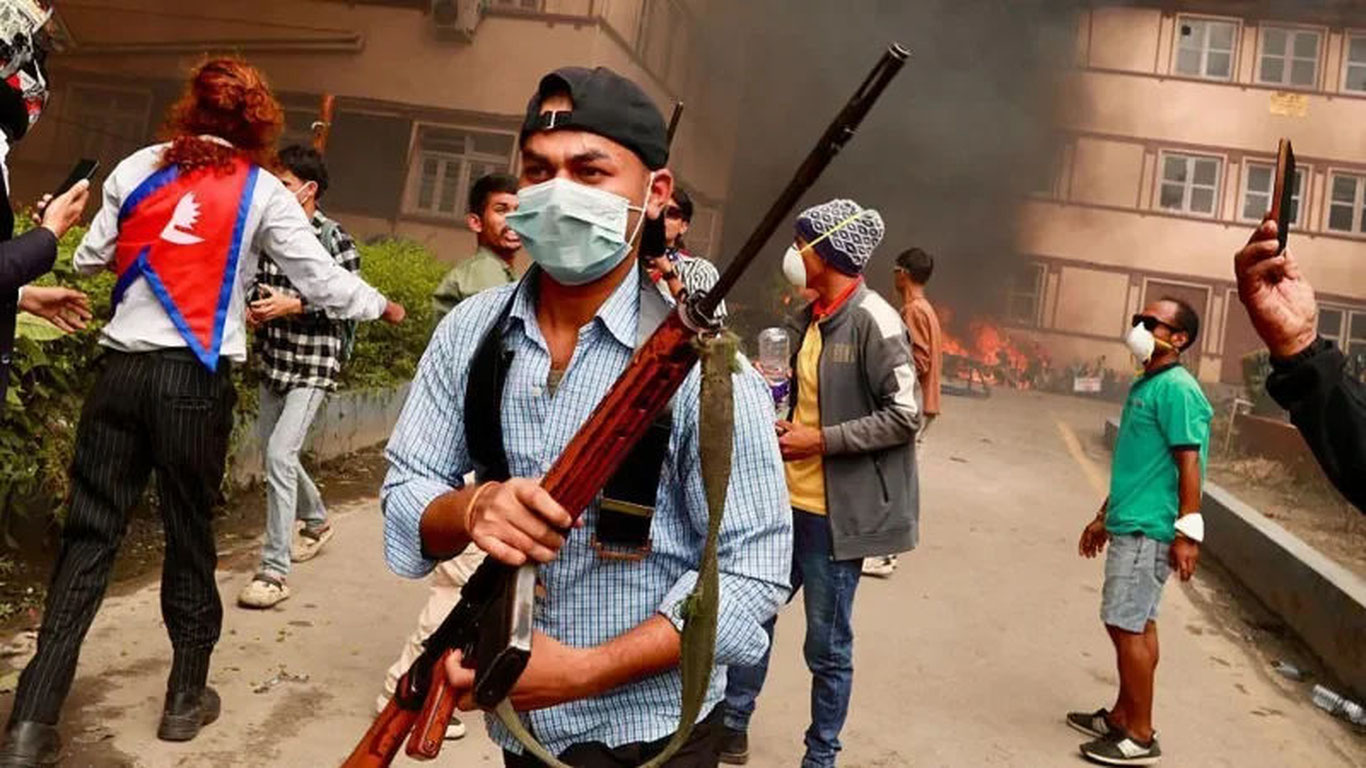 Nepalda salkam 15 ming mahbus qamoqxonadan qochib ketdi
