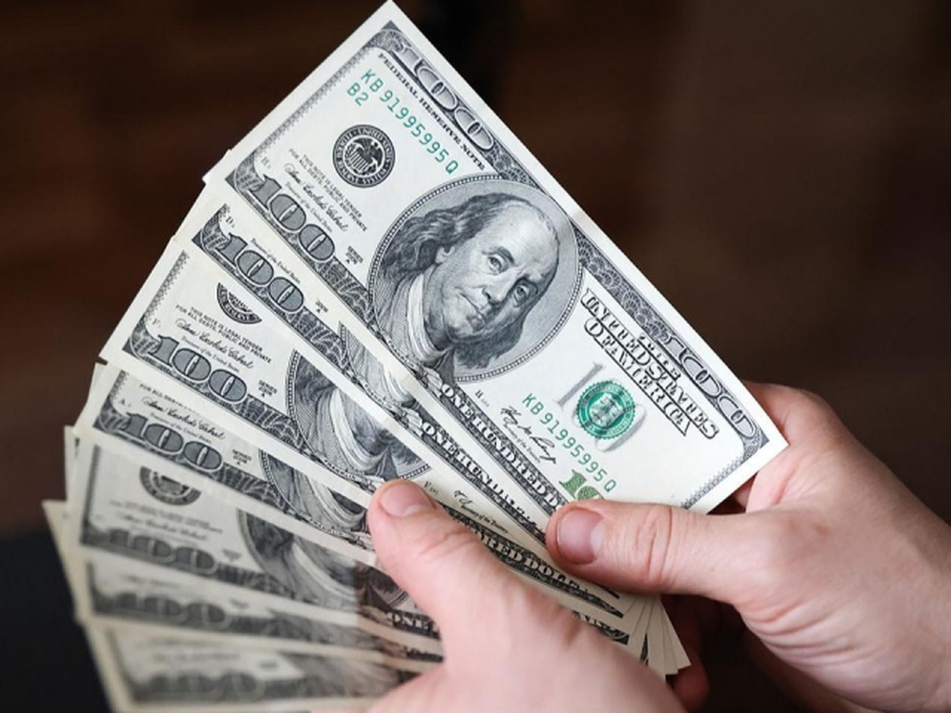 Dollarning rasmiy kursi ko‘tarildi