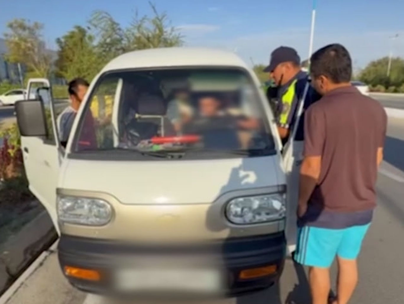 Navoiyda mast haydovchi 23 bolani “Damas”da tashiyotganda qo‘lga tushdi