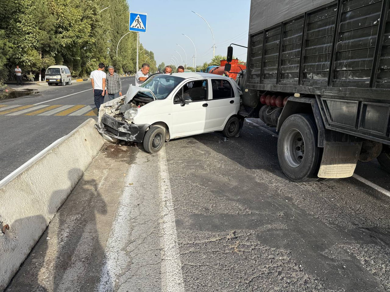 Андижонда учта автомашина аварияга учради