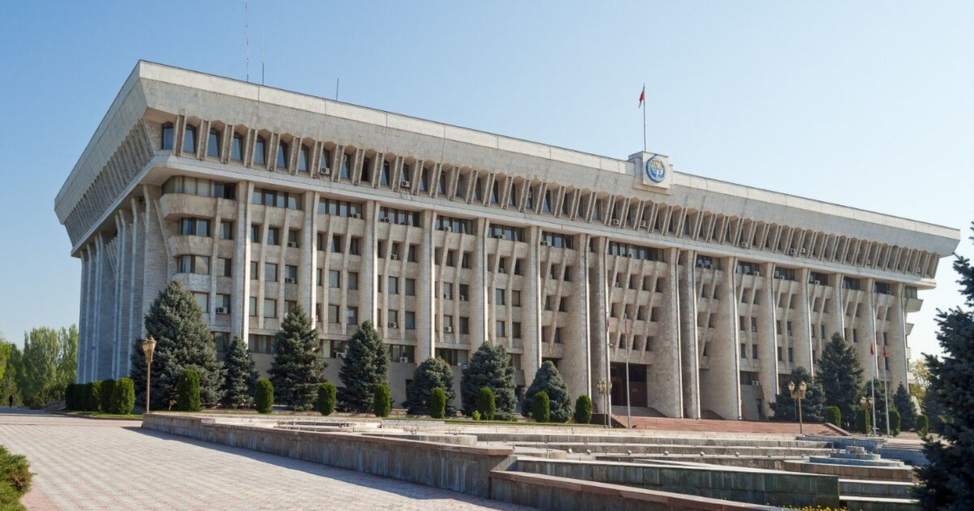 Қирғизистон парламенти тарқатиб юборилди